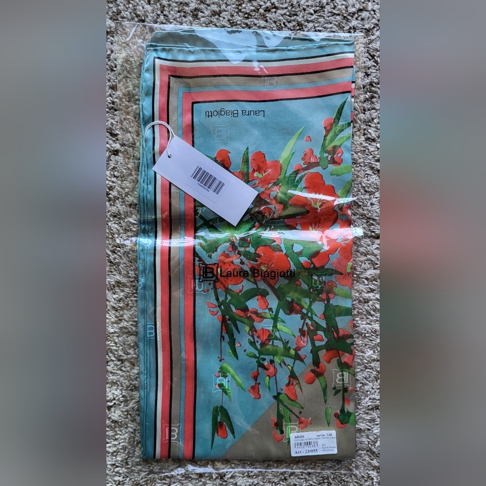 Laura Biagiotti 34" Floral Printed Silk Scarf. Made In Italy